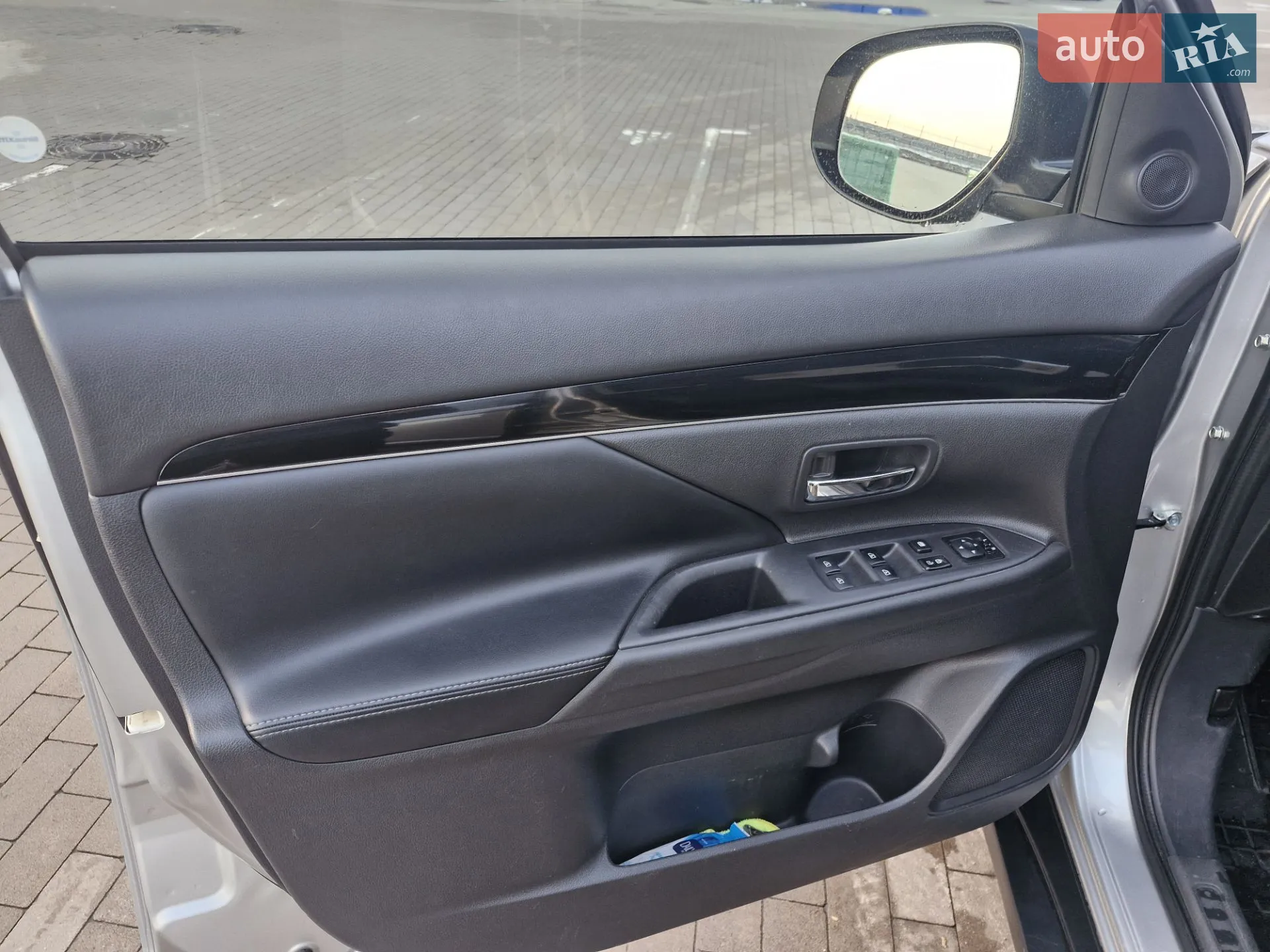 2019 Mitsubishi Outlander - мініатюра 16
