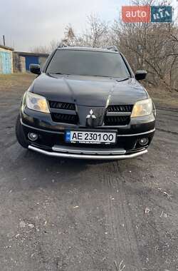 Внедорожник / Кроссовер Mitsubishi Outlander 2007 в Першотравенске