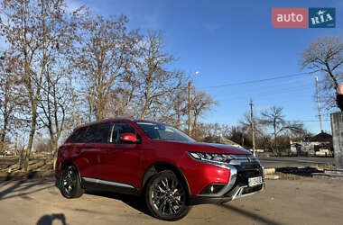 Внедорожник / Кроссовер Mitsubishi Outlander 2022 в Кременчуге