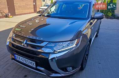 Внедорожник / Кроссовер Mitsubishi Outlander 2018 в Мерефа