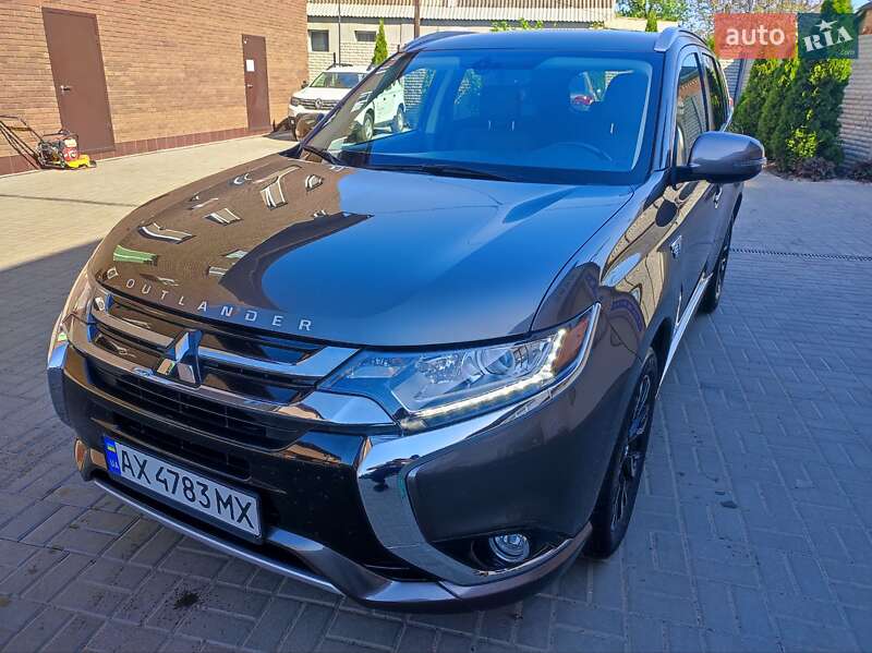 Внедорожник / Кроссовер Mitsubishi Outlander 2018 в Мерефа