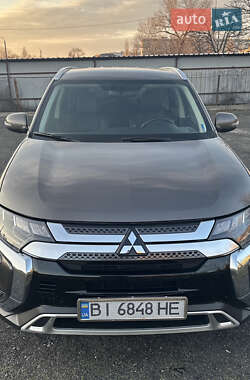 Внедорожник / Кроссовер Mitsubishi Outlander 2021 в Кременчуге