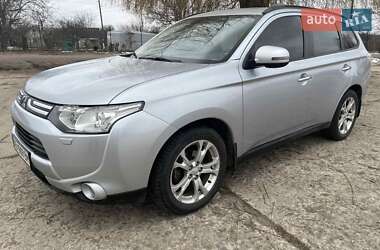 Позашляховик / Кросовер Mitsubishi Outlander 2013 в Ладижині