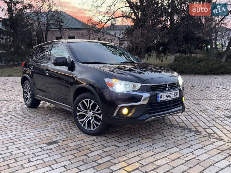 Внедорожник / Кроссовер Mitsubishi Outlander 2016 в Белой Церкви