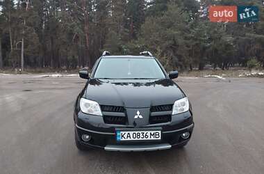 Позашляховик / Кросовер Mitsubishi Outlander 2005 в Охтирці