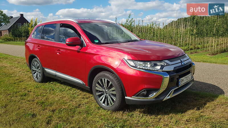 Mitsubishi Outlander 2020
