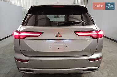 Внедорожник / Кроссовер Mitsubishi Outlander 2024 в Харькове