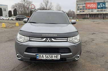 Позашляховик / Кросовер Mitsubishi Outlander 2013 в Кропивницькому