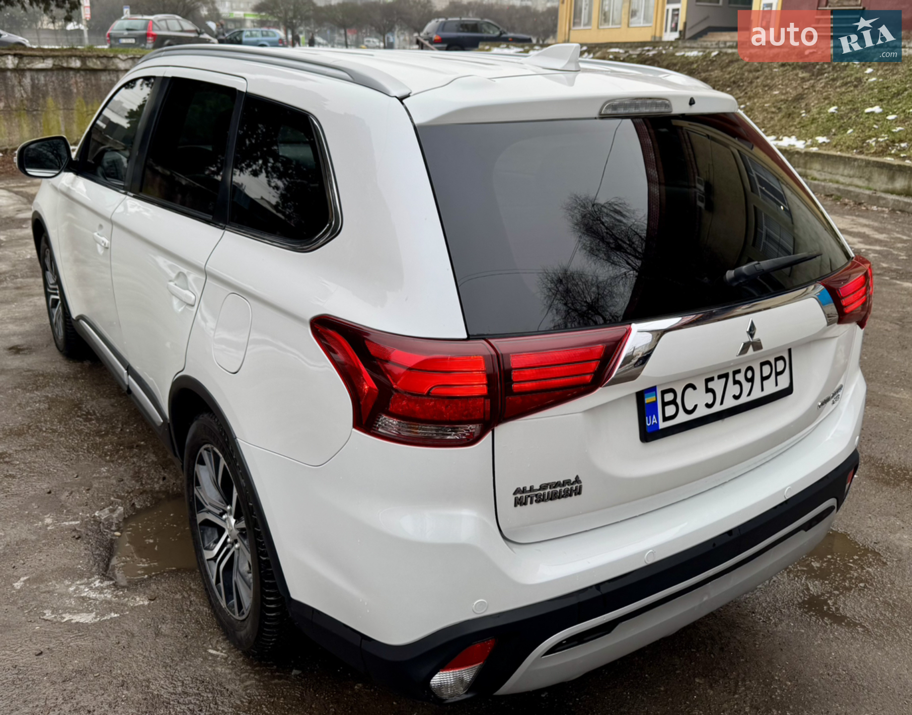 2018 Mitsubishi Outlander - мініатюра 10