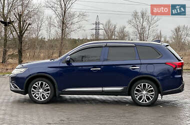 Внедорожник / Кроссовер Mitsubishi Outlander 2018 в Павлограде