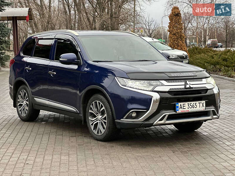 Внедорожник / Кроссовер Mitsubishi Outlander 2018 в Павлограде