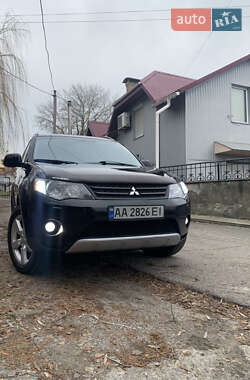 Внедорожник / Кроссовер Mitsubishi Outlander 2009 в Киеве