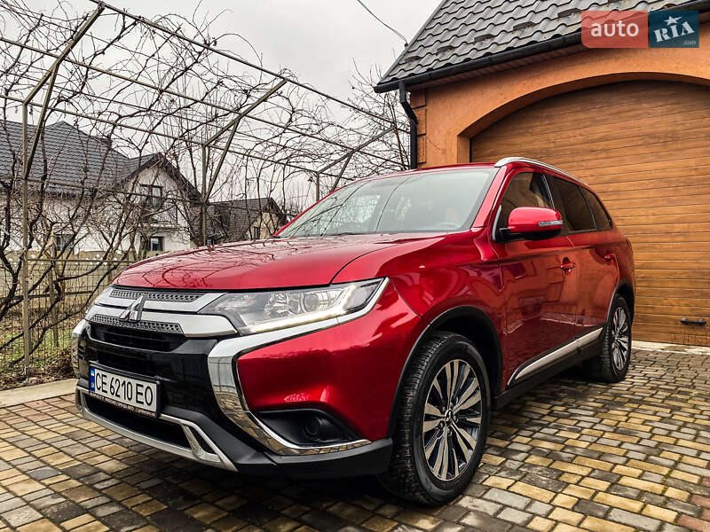Внедорожник / Кроссовер Mitsubishi Outlander 2023 в Черновцах фото 3 Внедорожник / Кроссовер Mitsubishi Outlander 2023 в Черновцах