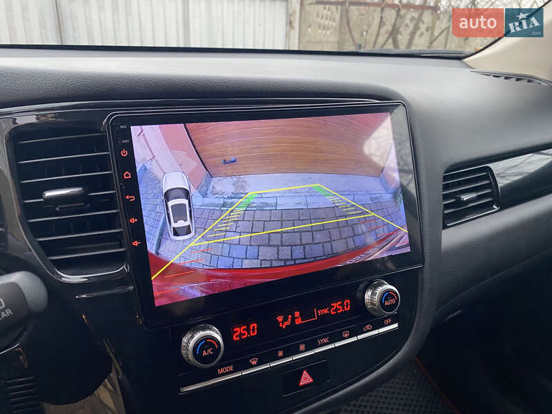 Внедорожник / Кроссовер Mitsubishi Outlander 2023 в Черновцах фото 24 Внедорожник / Кроссовер Mitsubishi Outlander 2023 в Черновцах