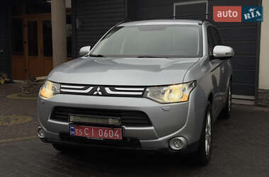 Позашляховик / Кросовер Mitsubishi Outlander 2013 в Дубні