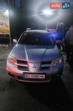 Внедорожник / Кроссовер Mitsubishi Outlander 2006 в 