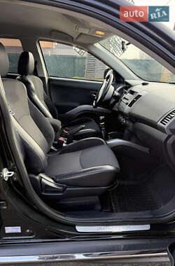 Внедорожник / Кроссовер Mitsubishi Outlander 2010 в 