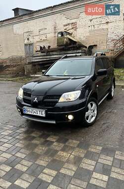 Внедорожник / Кроссовер Mitsubishi Outlander 2007 в 