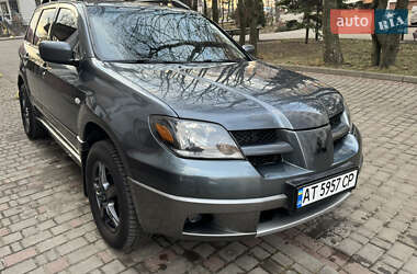 Позашляховик / Кросовер Mitsubishi Outlander 2004 в Івано-Франківську