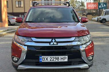 Позашляховик / Кросовер Mitsubishi Outlander 2015 в Нетішині