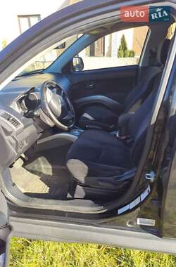 Внедорожник / Кроссовер Mitsubishi Outlander 2010 в 