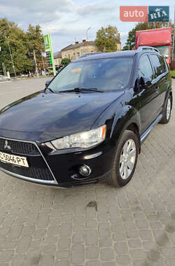 Внедорожник / Кроссовер Mitsubishi Outlander 2009 в 