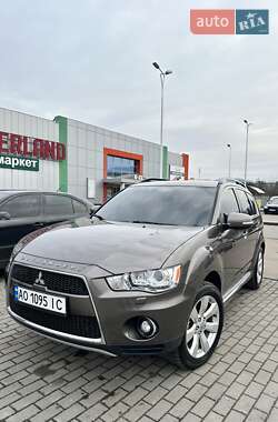 Позашляховик / Кросовер Mitsubishi Outlander 2010 в Мукачевому