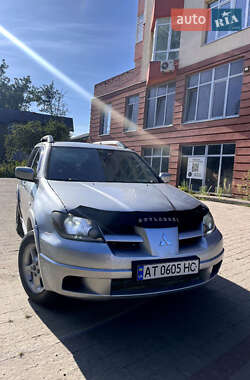 Позашляховик / Кросовер Mitsubishi Outlander 2006 в Верховині