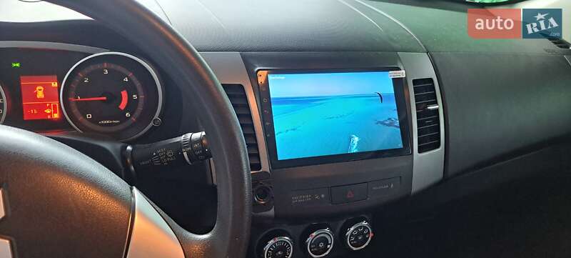 Внедорожник / Кроссовер Mitsubishi Outlander 2010 в Черновцах