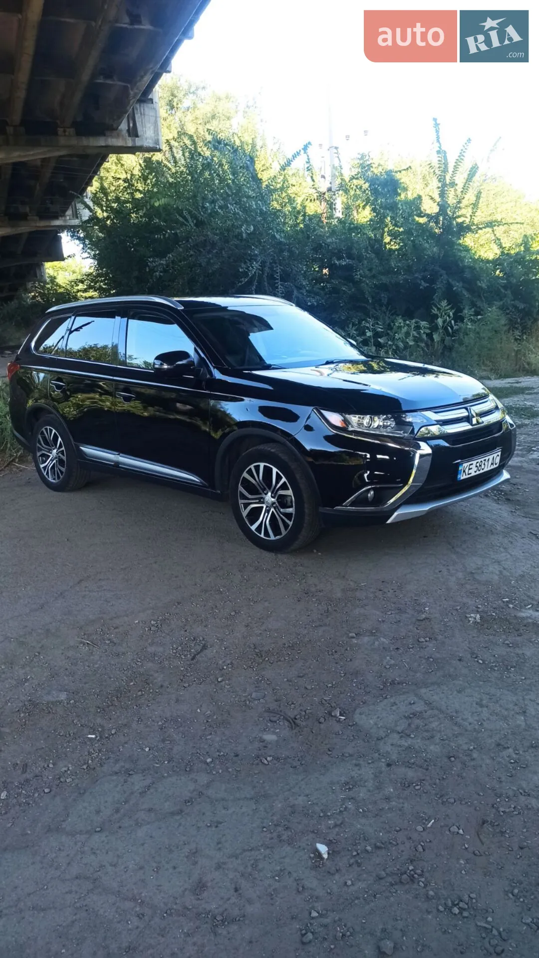 2018 Mitsubishi Outlander - фото 1