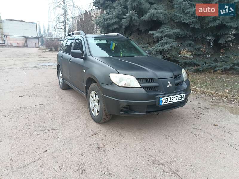 Mitsubishi Outlander 2005