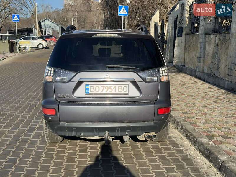 Внедорожник / Кроссовер Mitsubishi Outlander 2010 в Тернополе