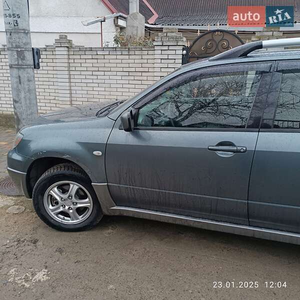 Внедорожник / Кроссовер Mitsubishi Outlander 2004 в Одессе