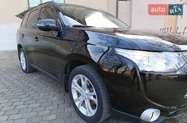 Внедорожник / Кроссовер Mitsubishi Outlander 2012 в Николаеве