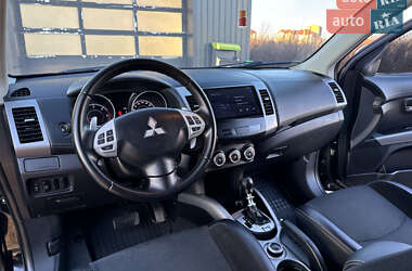 Позашляховик / Кросовер Mitsubishi Outlander 2010 в Львові