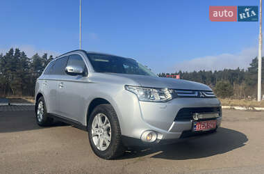 Позашляховик / Кросовер Mitsubishi Outlander 2013 в Дубні