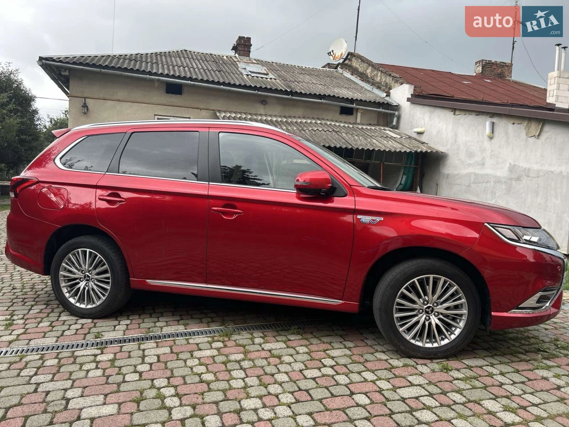 2019 Mitsubishi Outlander - мініатюра 3