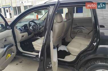 Позашляховик / Кросовер Mitsubishi Outlander 2008 в 