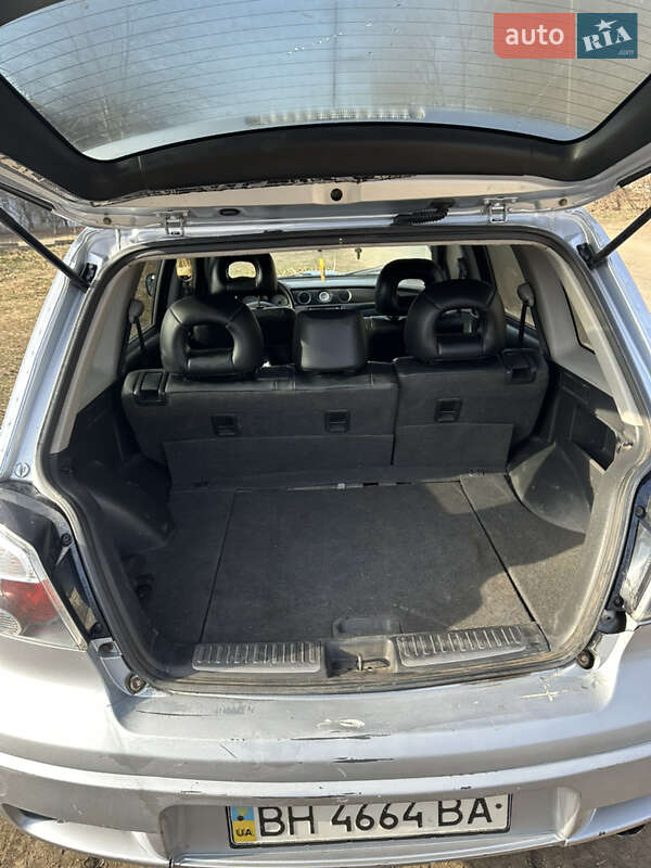 Внедорожник / Кроссовер Mitsubishi Outlander 2005 в Подольске