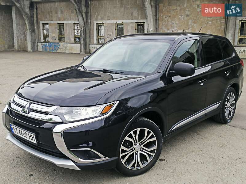 Внедорожник / Кроссовер Mitsubishi Outlander 2016 в Ивано-Франковске фото 8 Внедорожник / Кроссовер Mitsubishi Outlander 2016 в Ивано-Франковске