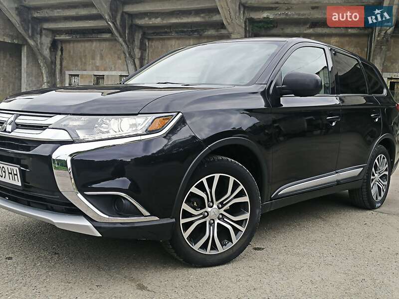 Внедорожник / Кроссовер Mitsubishi Outlander 2016 в Ивано-Франковске фото 11 Внедорожник / Кроссовер Mitsubishi Outlander 2016 в Ивано-Франковске
