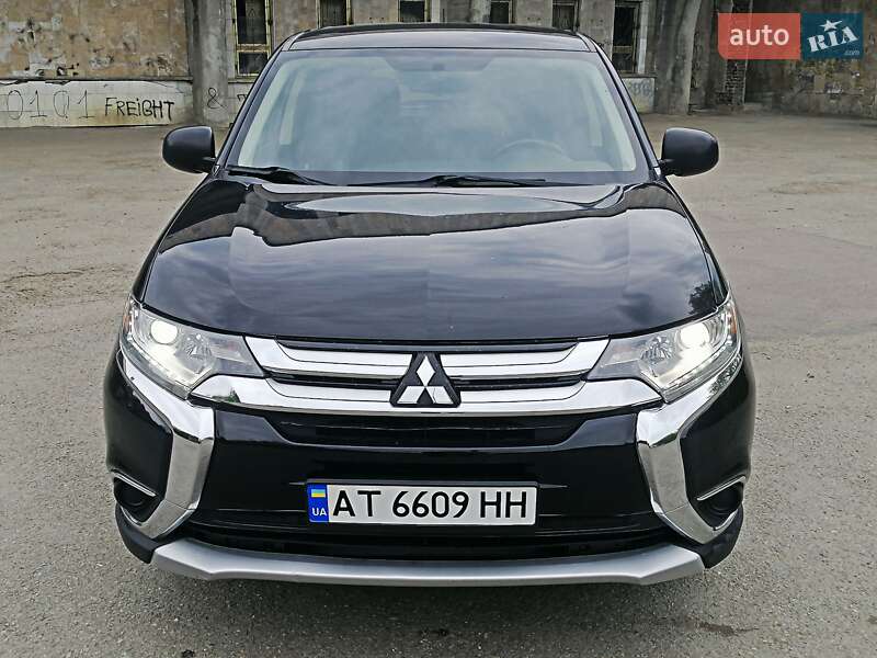 Внедорожник / Кроссовер Mitsubishi Outlander 2016 в Ивано-Франковске фото 27 Внедорожник / Кроссовер Mitsubishi Outlander 2016 в Ивано-Франковске