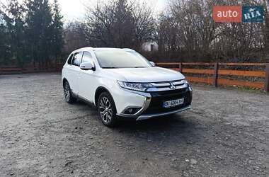 Позашляховик / Кросовер Mitsubishi Outlander 2015 в Великій Багачці