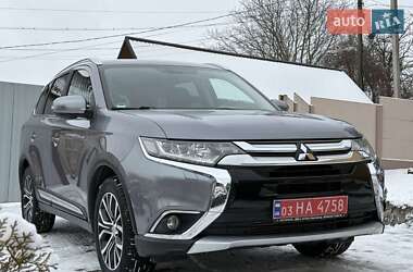 Внедорожник / Кроссовер Mitsubishi Outlander 2017 в Ровно