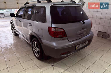 Внедорожник / Кроссовер Mitsubishi Outlander 2006 в Киеве