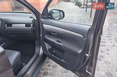 Внедорожник / Кроссовер Mitsubishi Outlander 2018 в Александрие