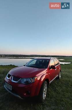 Внедорожник / Кроссовер Mitsubishi Outlander 2008 в 