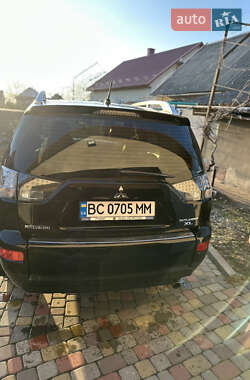 Позашляховик / Кросовер Mitsubishi Outlander 2008 в Городку