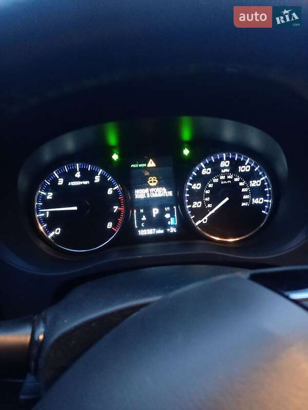 Позашляховик / Кросовер Mitsubishi Outlander 2017 в Тернополі фото 10 Позашляховик / Кросовер Mitsubishi Outlander 2017 в Тернополі