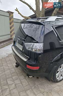 Внедорожник / Кроссовер Mitsubishi Outlander 2008 в 
